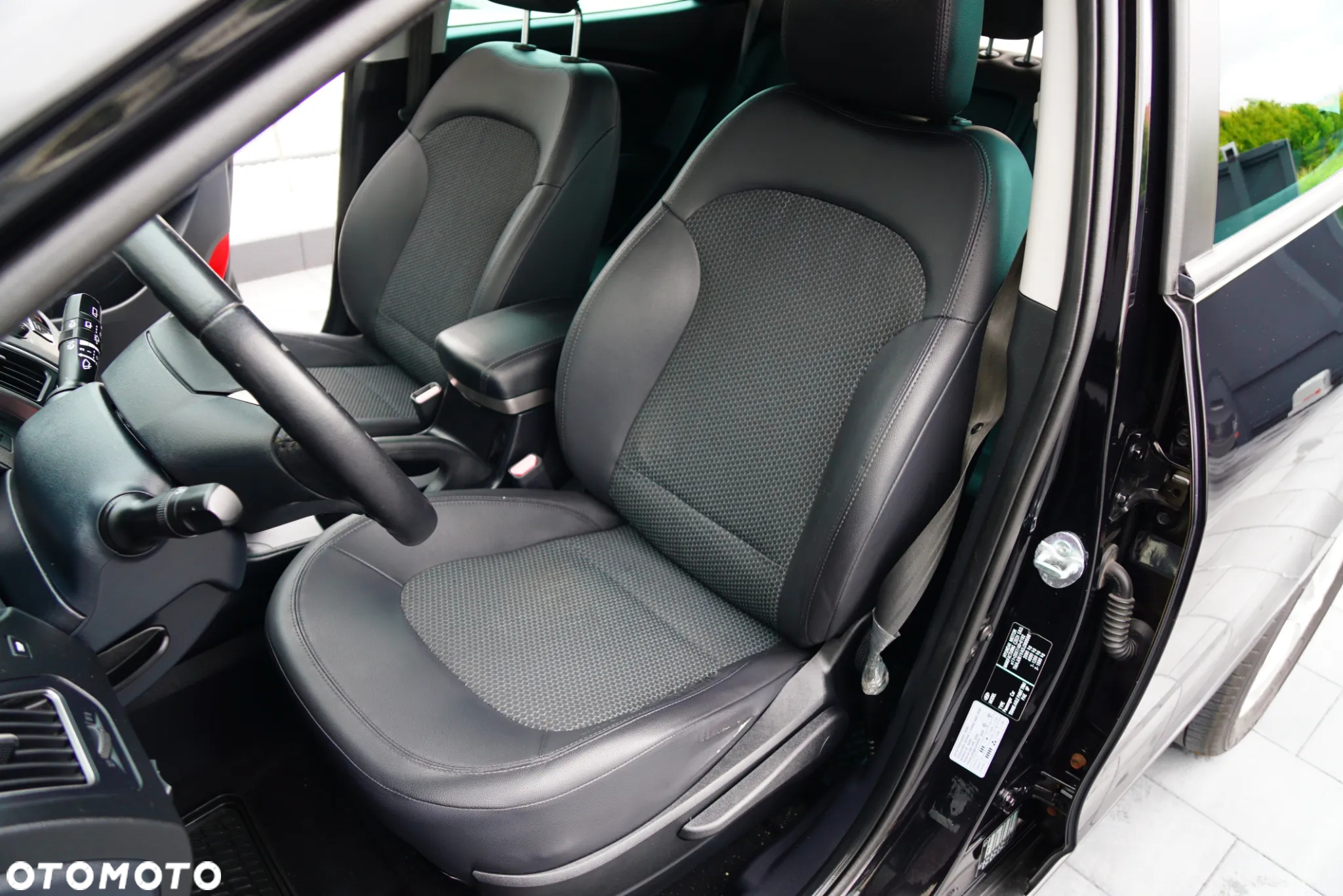 Hyundai ix35 2.0 CRDI BlueDrive GO Plus 2WD - 29