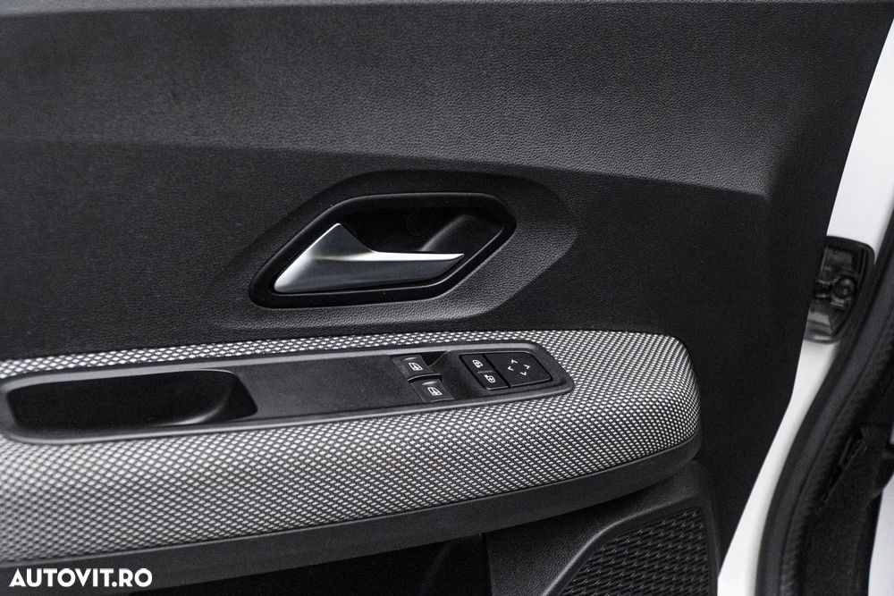 Dacia Logan TCe 90 MT6 Prestige - 21