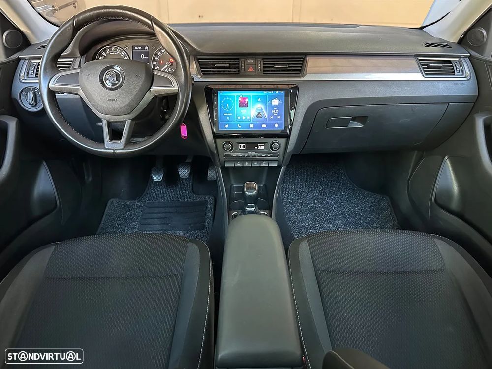 Skoda Rapid Spaceback - 8