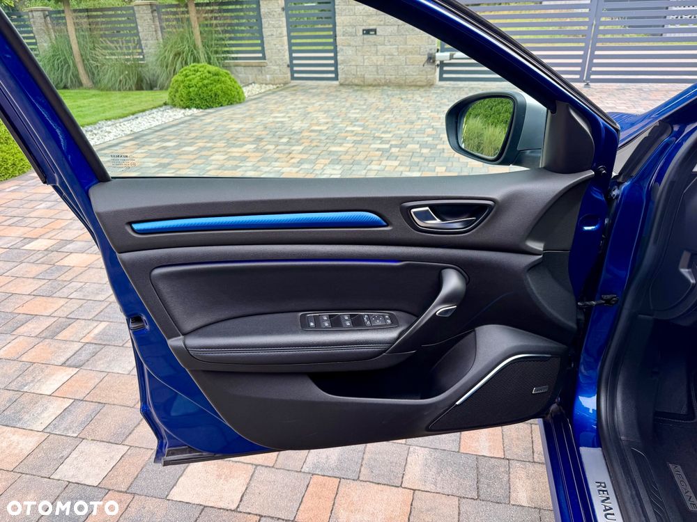 Renault Megane ENERGY TCe 205 EDC GT - 11