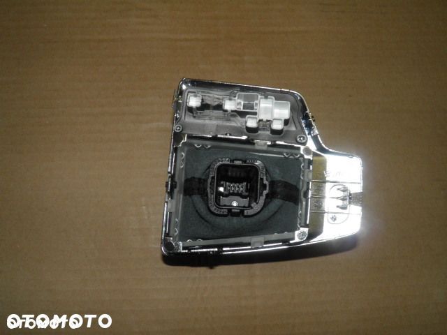 GAŁKA ZMIANY BIEGÓW MIESZEK AUDI A4 B9 A5 - 7