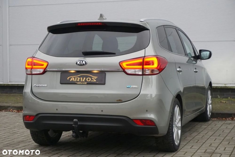 Kia Carens 1.7 CRDi XL 7os - 19