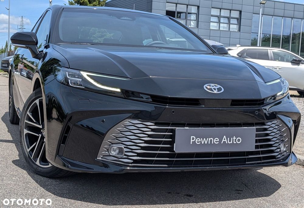 Toyota Camry - 14
