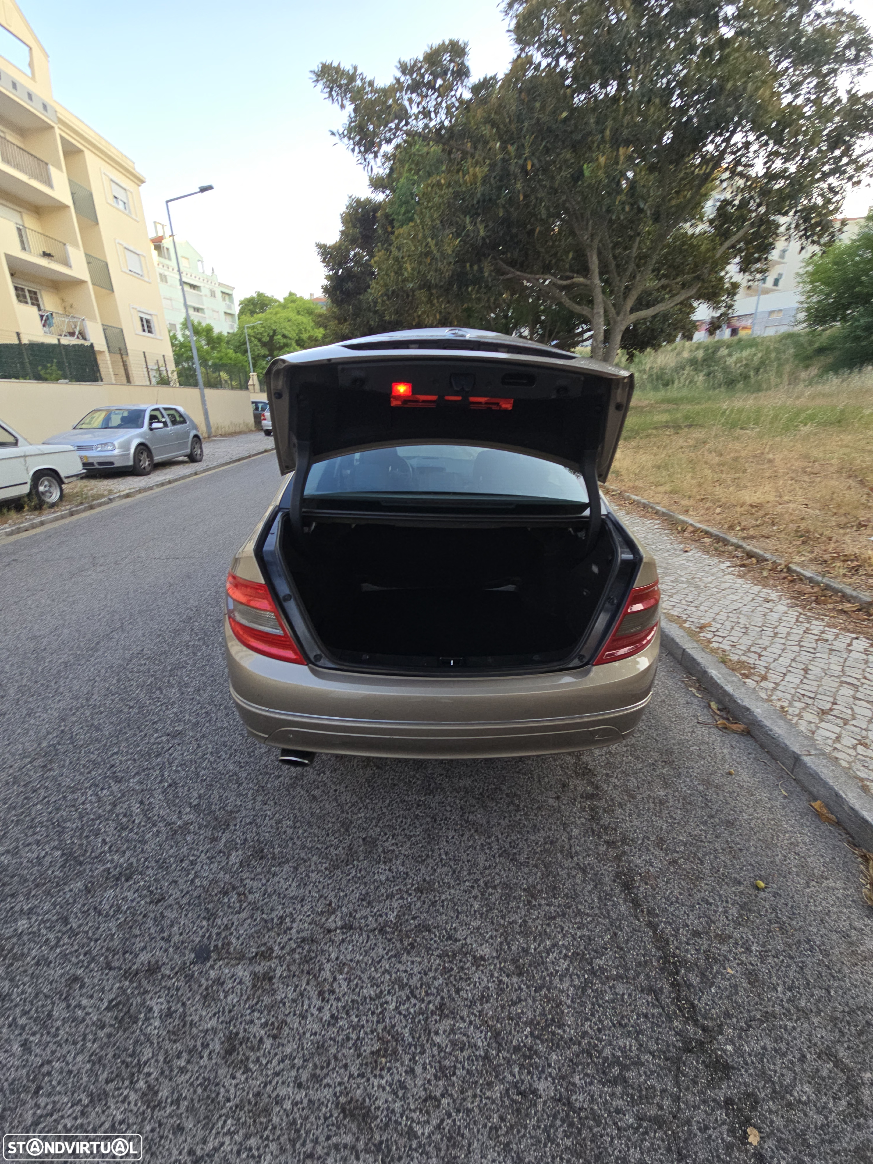 Mercedes-Benz C 250 CDi Avantgarde BlueEfficiency - 29