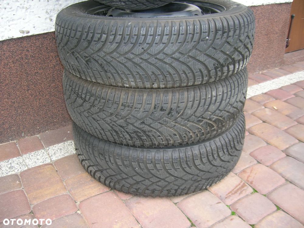 Koła zimowe Toyota 15 - 3