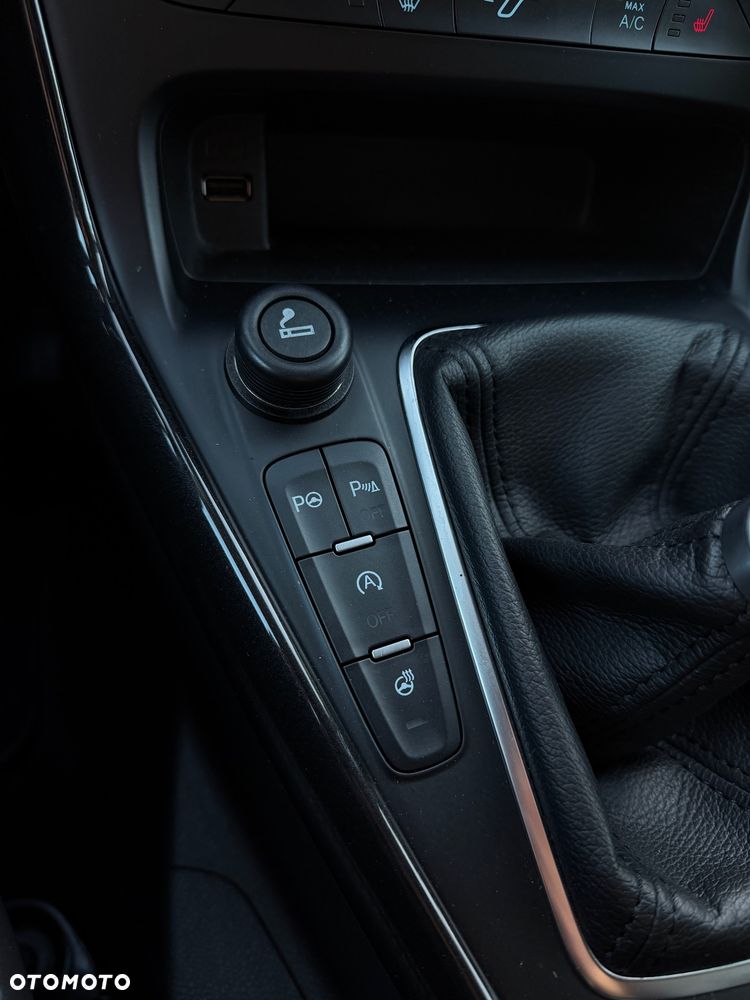 Ford Focus 1.0 EcoBoost STart-Stopp-System TITANIUM - 27