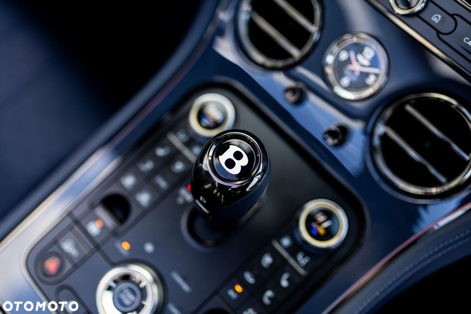 Bentley Continental GT - 13