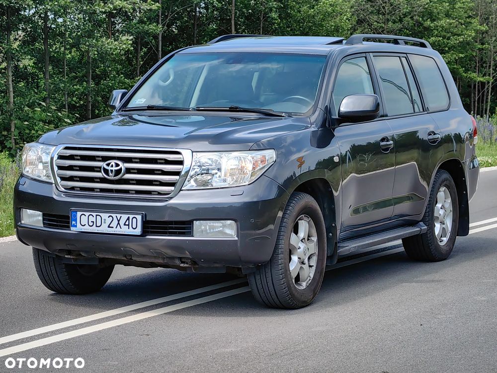 Toyota Land Cruiser - 3