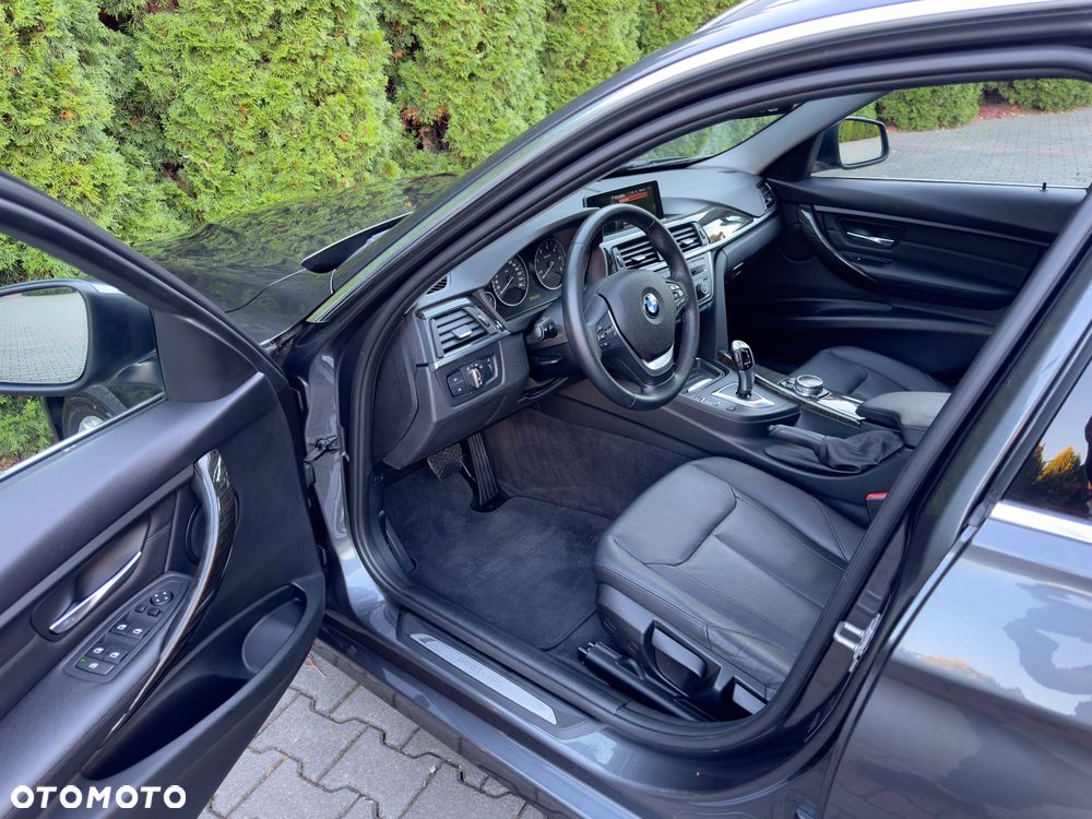 BMW Seria 3 318d Luxury Line - 3