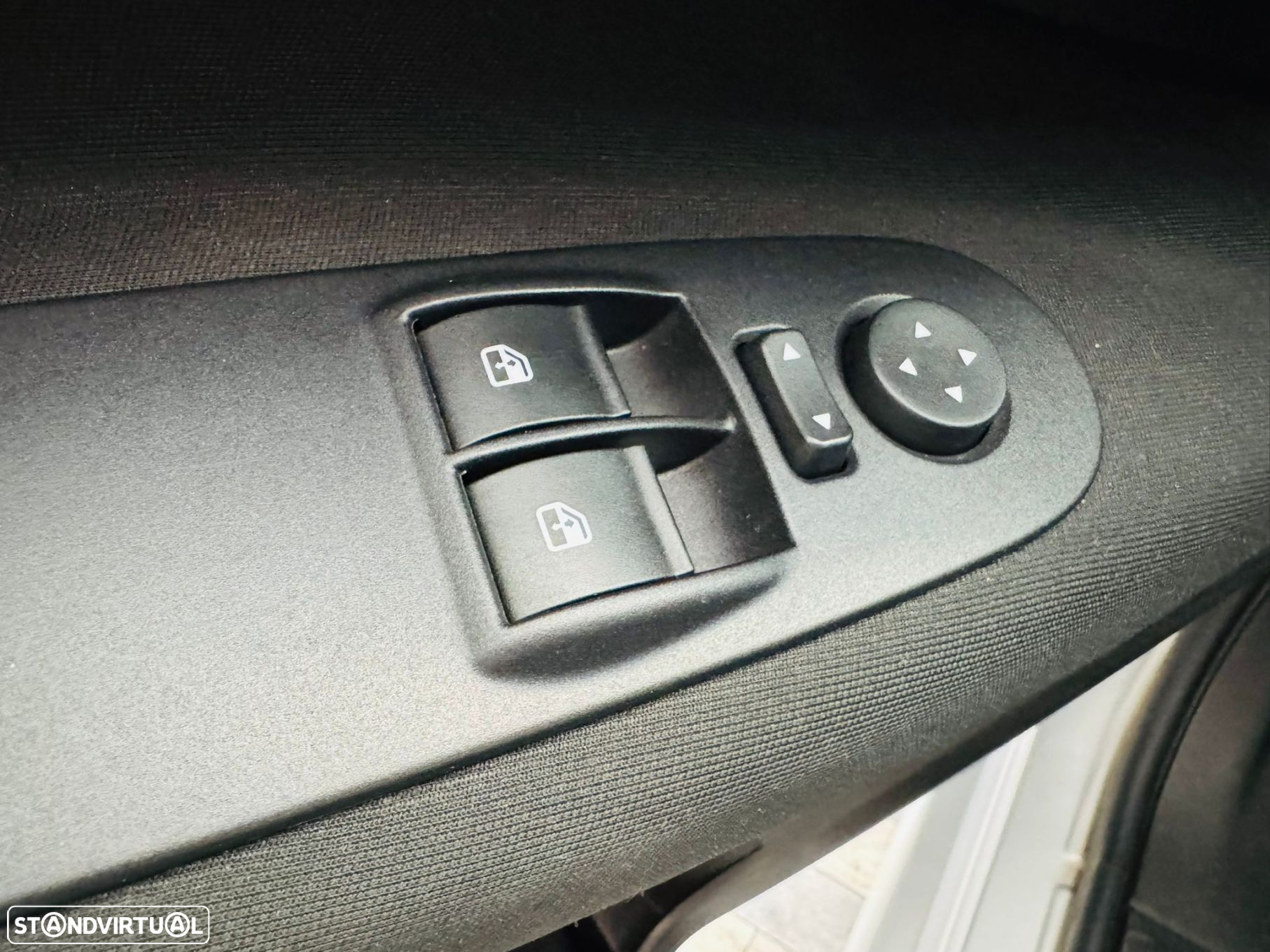 Fiat Punto 1.2 Lounge S&S - 16
