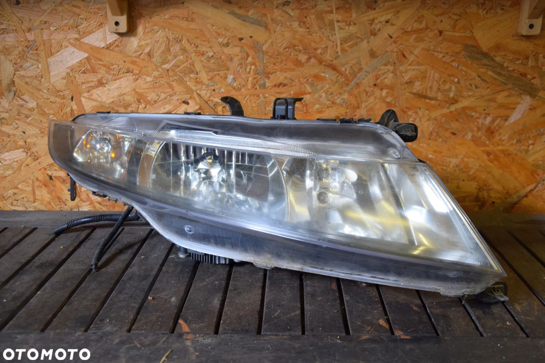 Honda Civic VIII UFO 06-11 Lampa przednia prawa XENON EU TOP STAN 0301226272 33100-SMG-G122-M1 - 5