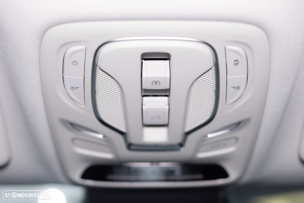 MG ZS EV 72.6 kWh Luxury - 32