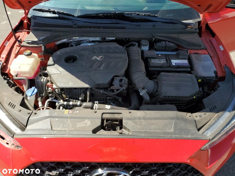Hyundai Veloster - 9