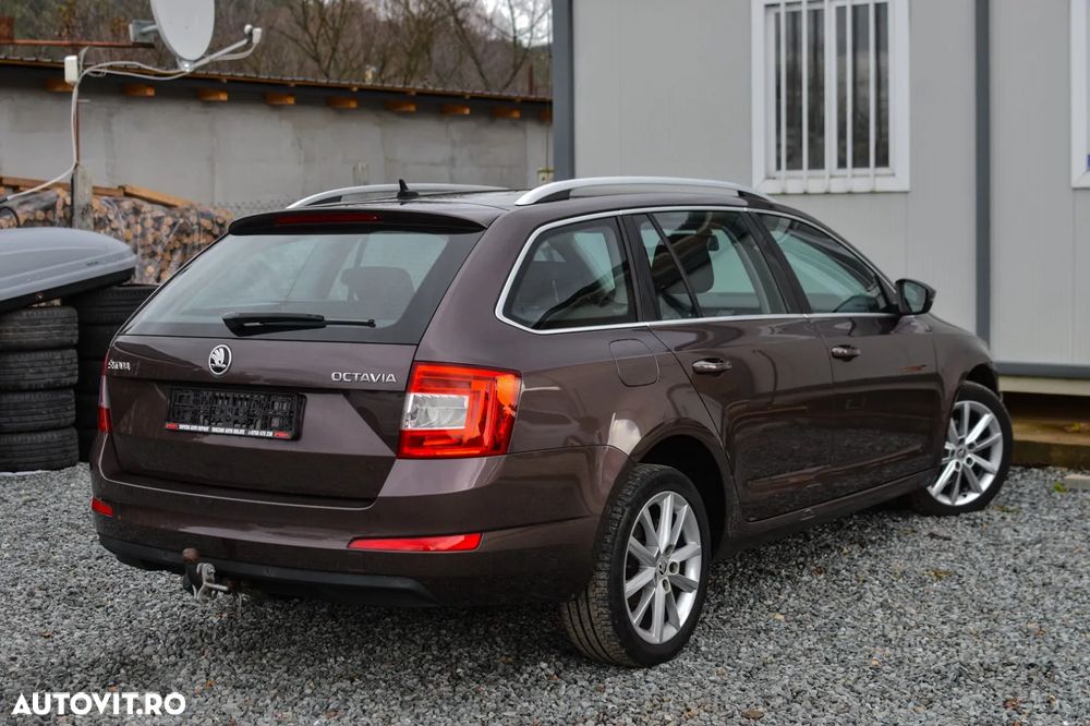 Skoda Octavia 1.6 TDI Elegance DSG - 12