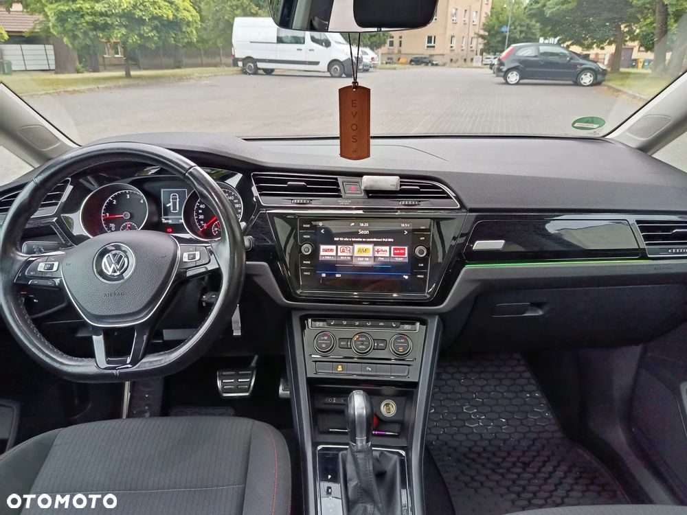Volkswagen Touran 2.0 TDI SCR (BlueMotion Technology) DSG SOUND - 19