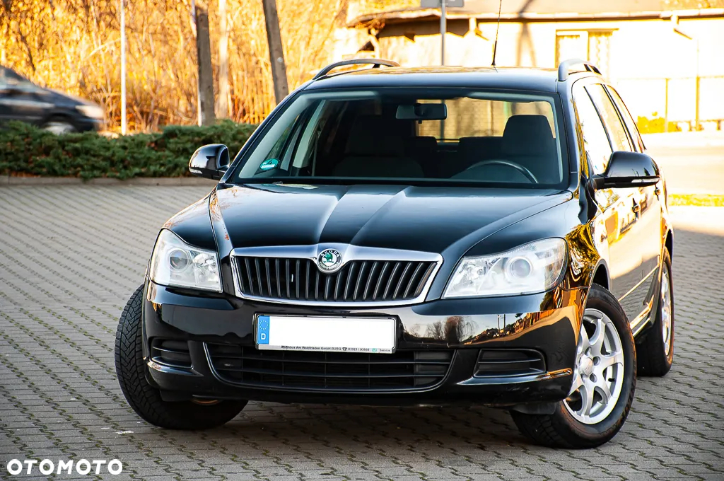 Skoda Octavia 1.6 Combi Tour - 6