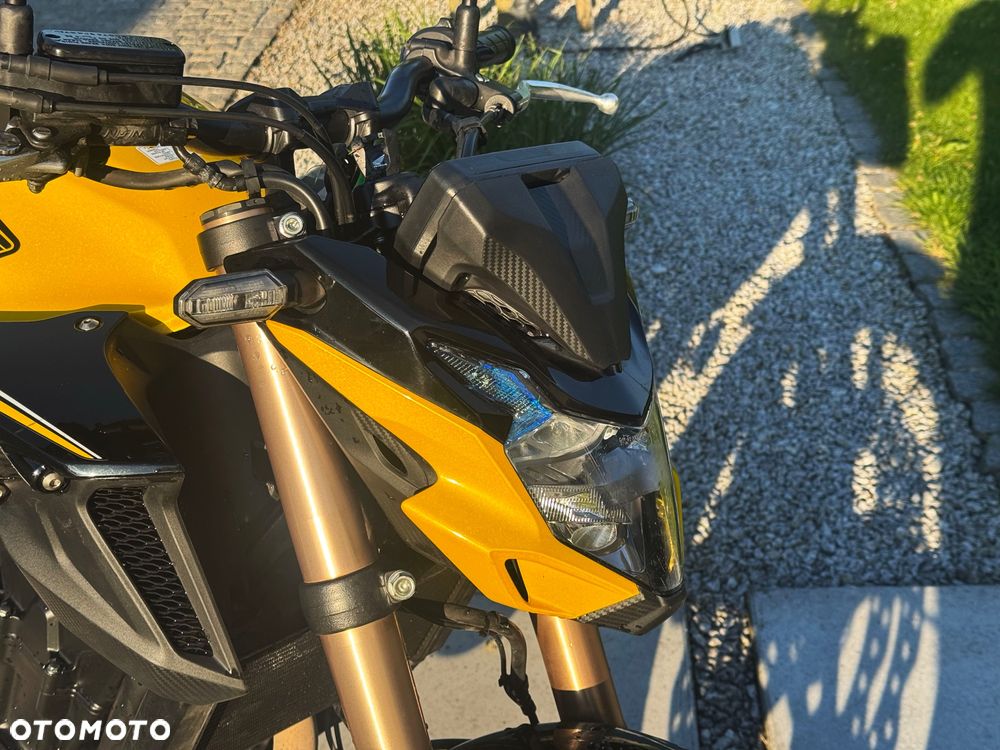 Honda CB - 16