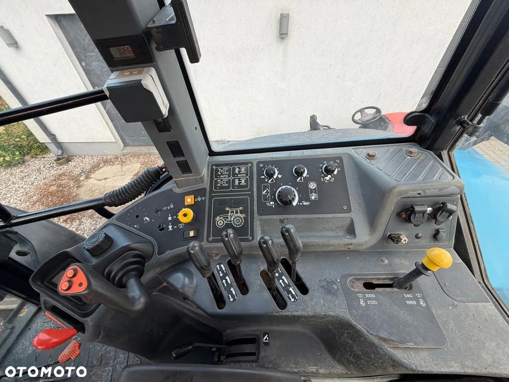 New Holland 8360 - 15