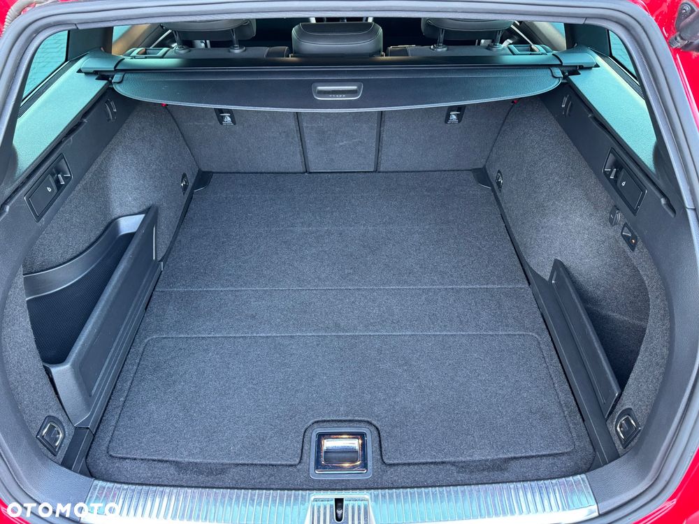 Volkswagen Passat Alltrack 2.0 TDI SCR DSG 4Motion - 35