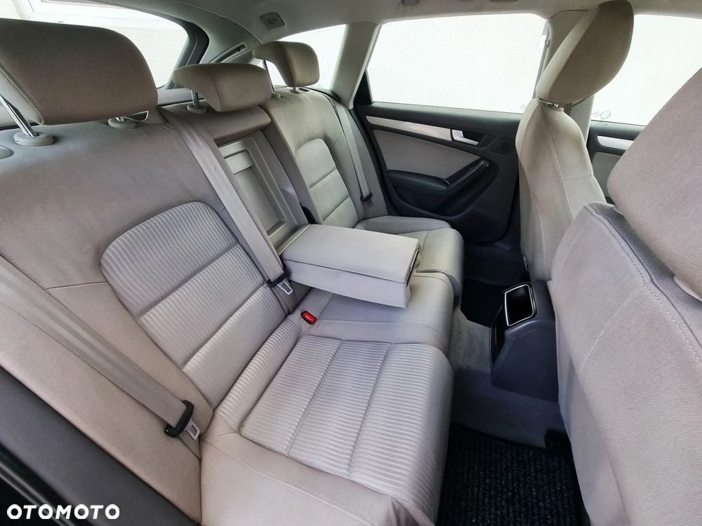 Audi A4 Avant 2.0 TDI - 14