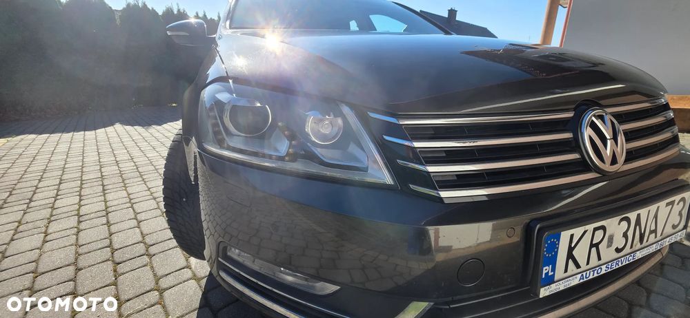 Volkswagen Passat 2.0 TDI Comfortline DSG - 11