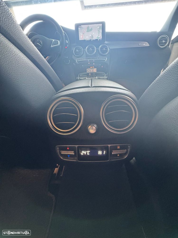 Mercedes-Benz C 350 e - 24