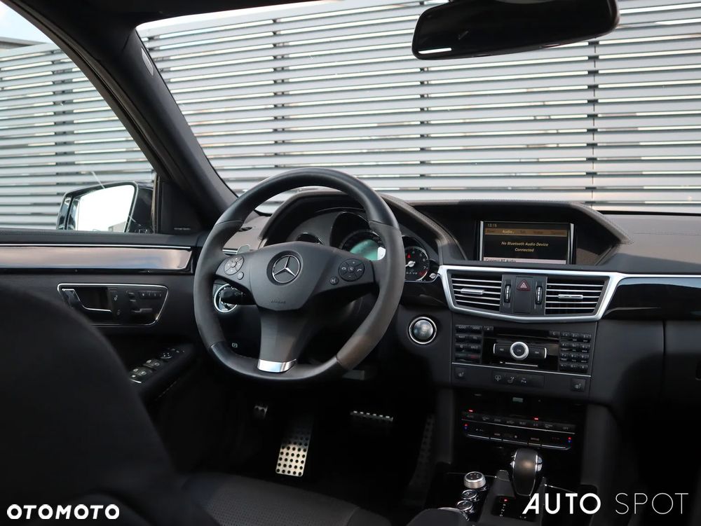 Mercedes-Benz Klasa E 63 AMG AMG Speedshift 7G-MCT - 26
