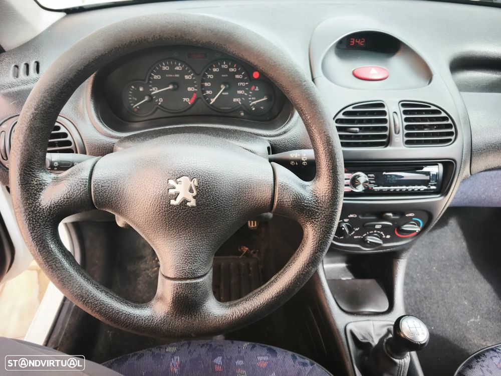 Peugeot 206 1.1 XR Présence - 6