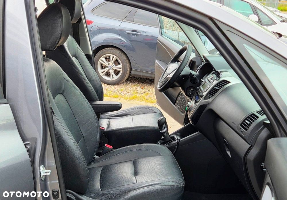 Hyundai ix20 - 27
