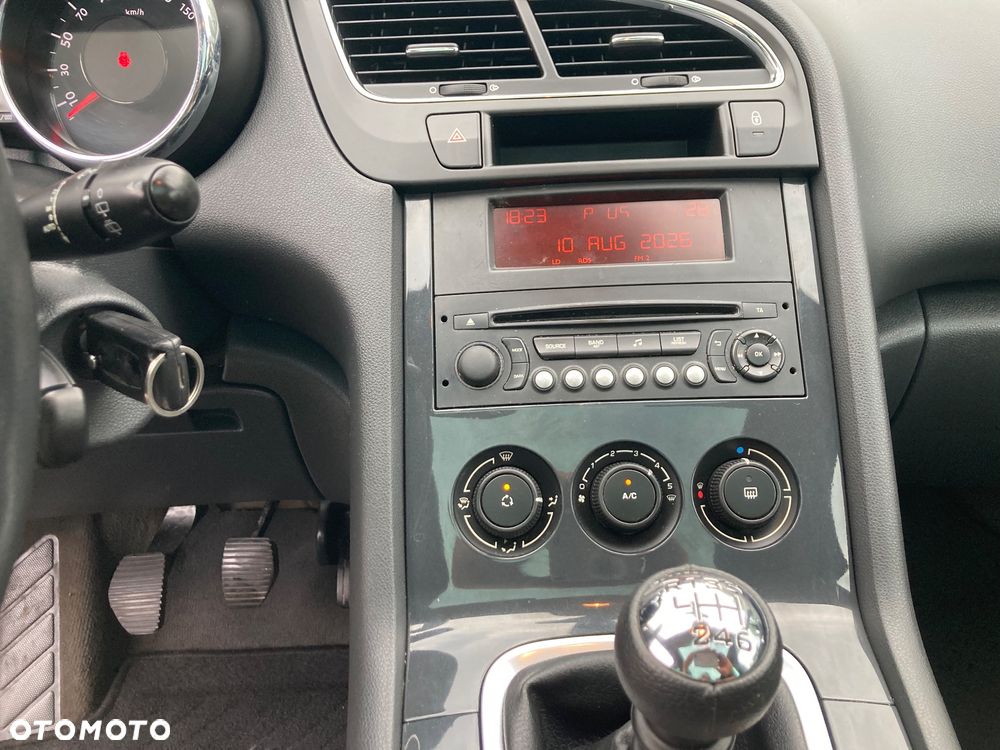 Peugeot 5008 - 27