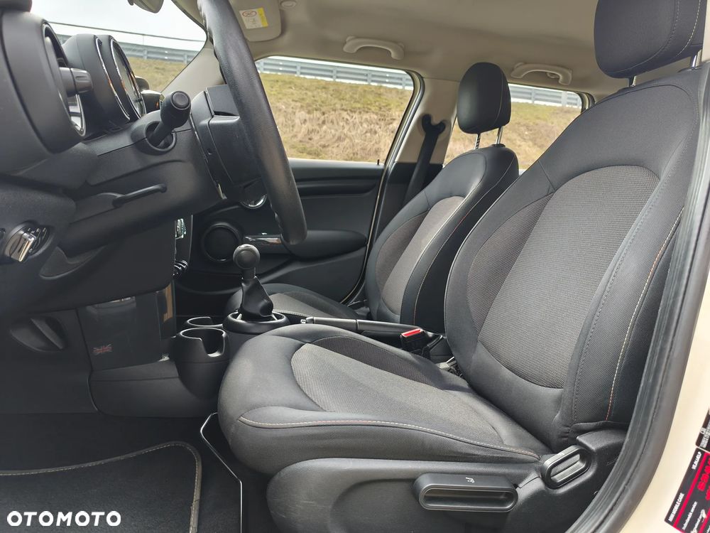 MINI Cooper Standard - 33