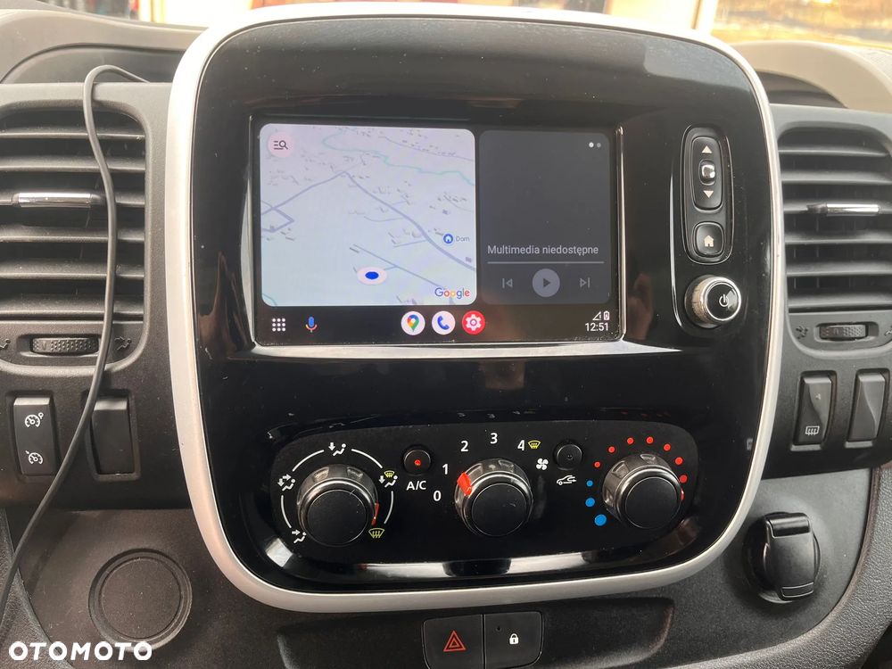 Renault TRAFIC - 24