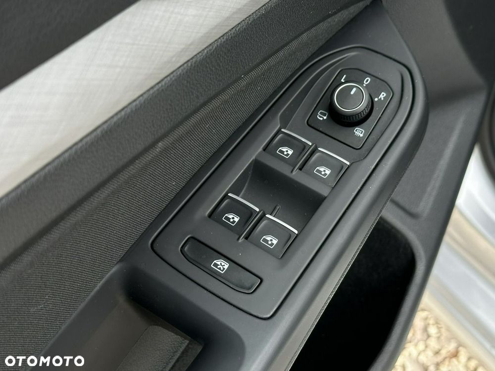 Volkswagen Golf - 13