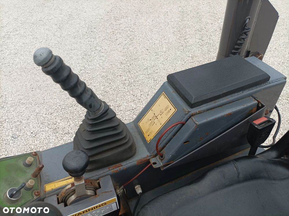 Terex TV 1200 / WALEC DROGOWY / 3T / JAK NOWY / SPROWADZONY / - 14