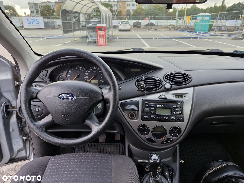 Ford Focus 1.6 Ghia - 7