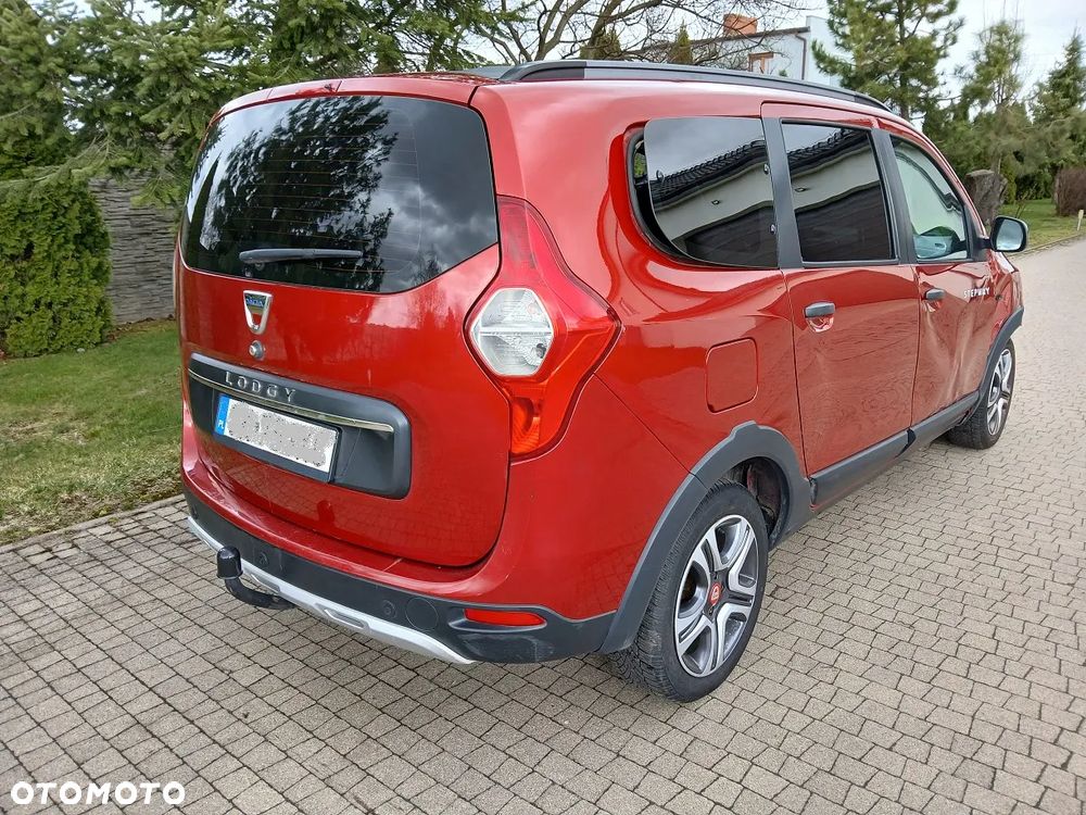 Dacia Lodgy 1.6 SCe Stepway S&S - 18