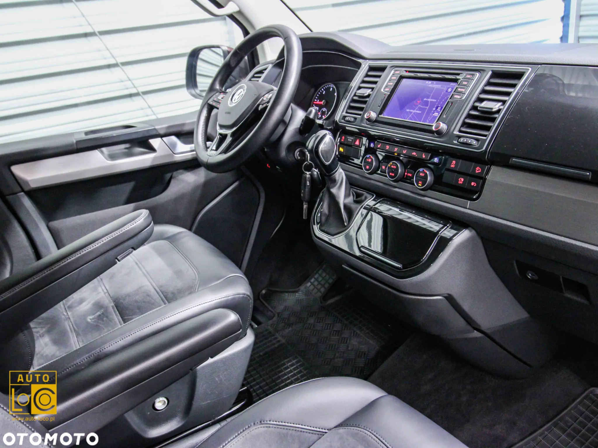 Volkswagen Multivan 2.0 BiTDI L2 Comfortline 4Motion DSG - 17