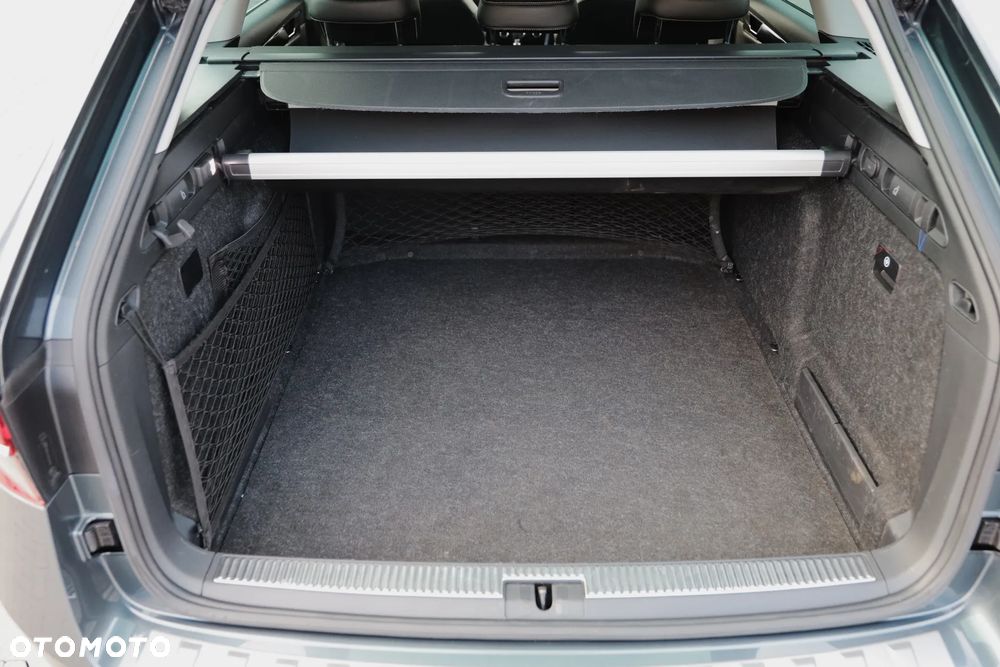 Skoda Superb 2.0 TDI SCR 4x4 L&K DSG - 31
