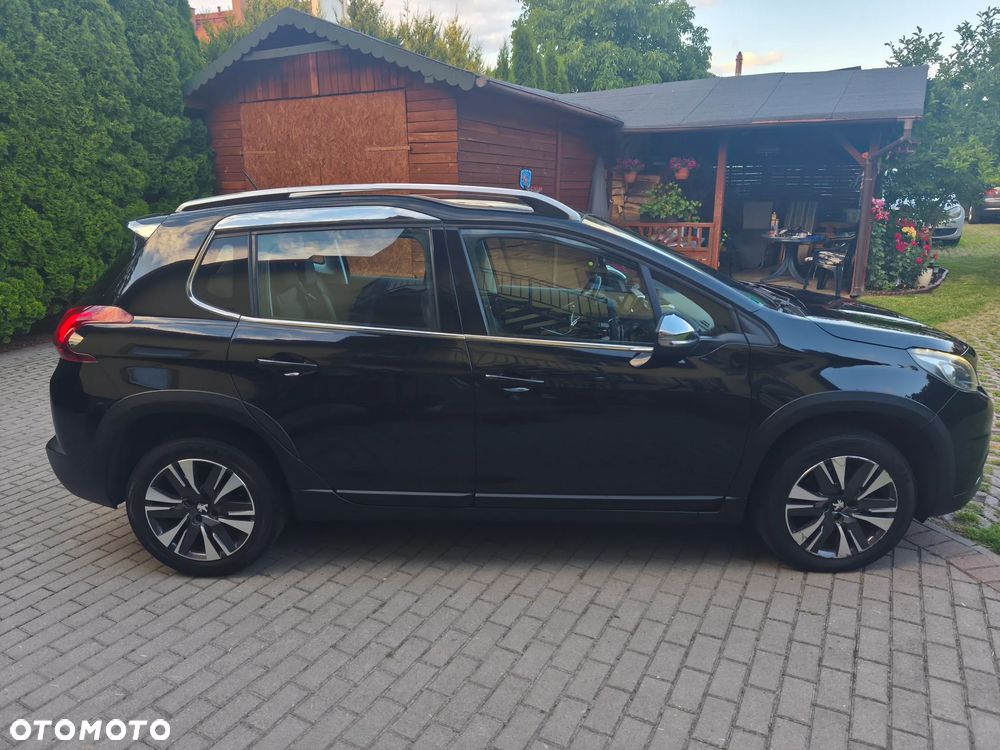 Peugeot 2008 1.2 Pure Tech Allure S&S EAT6 - 4