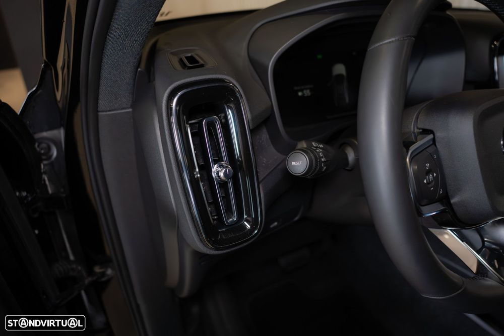 Volvo C40 Recharge Twin Motor Plus - 22