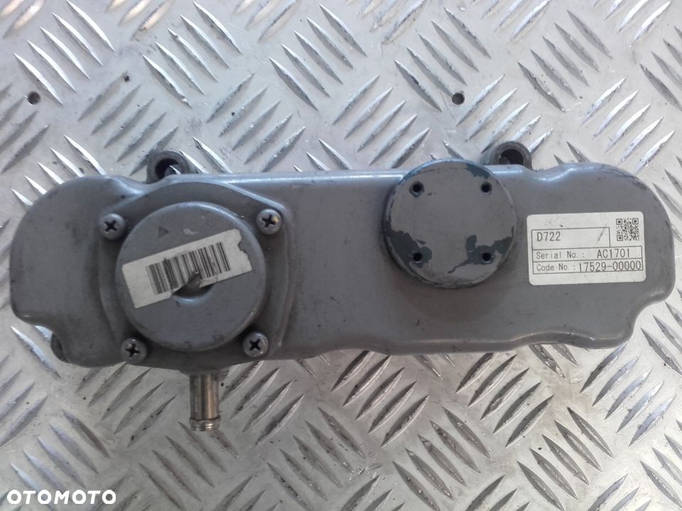 POKRYWA ZAWORÓW Z ODMĄ D 722 KUBOTA SUPRA - 2