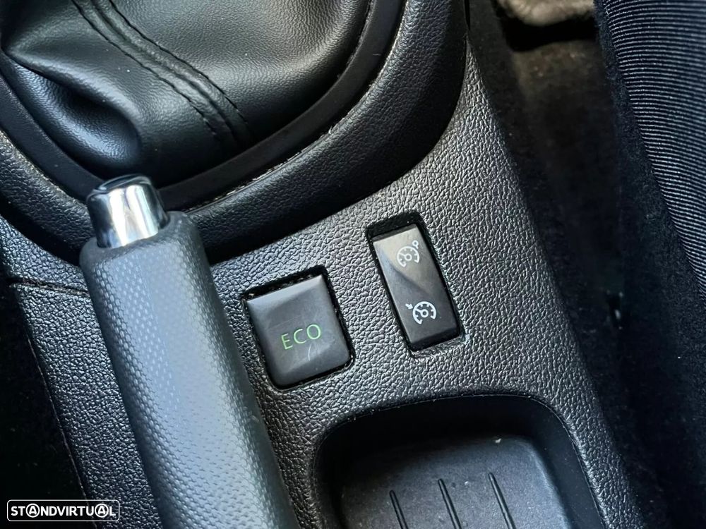 Renault Captur 1.5 dCi - 17