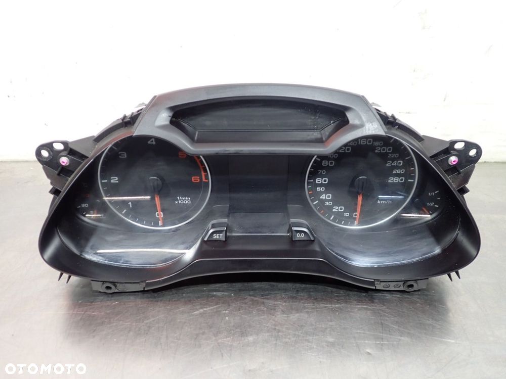 LICZNIK AUDI A4 B8 8K0920930C - 1