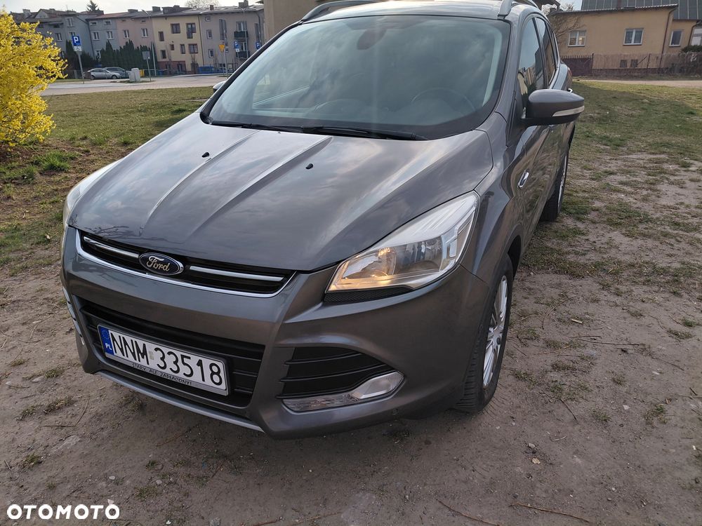 Ford Kuga 1.6 EcoBoost 2x4 Titanium - 2