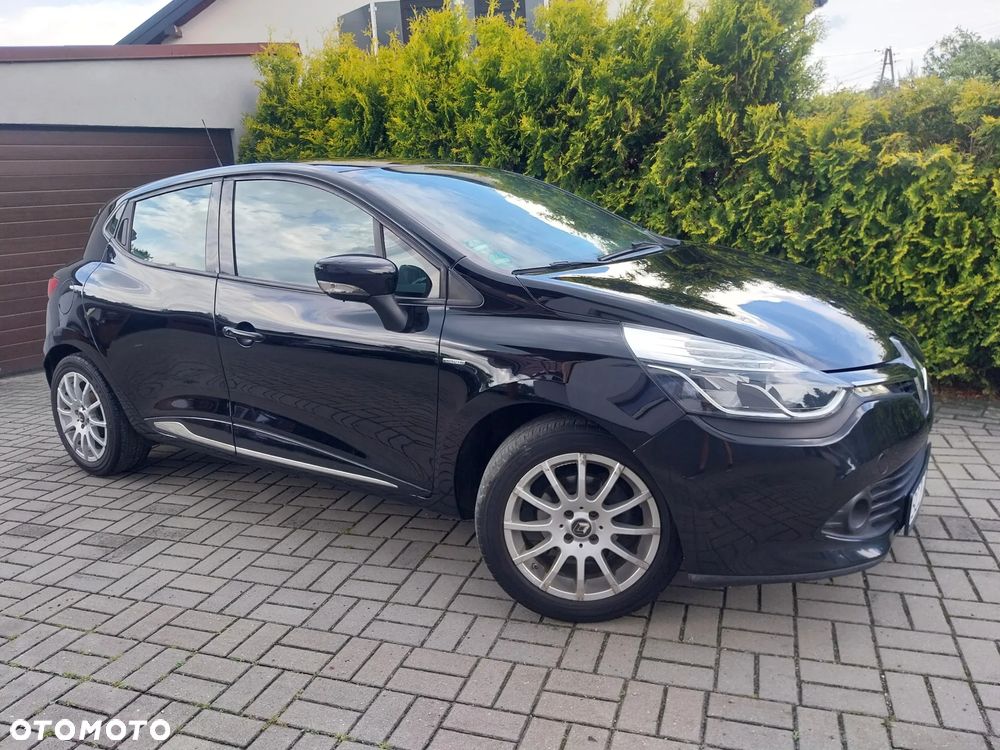 Renault Clio 1.2 16V 75 LIMITED - 24