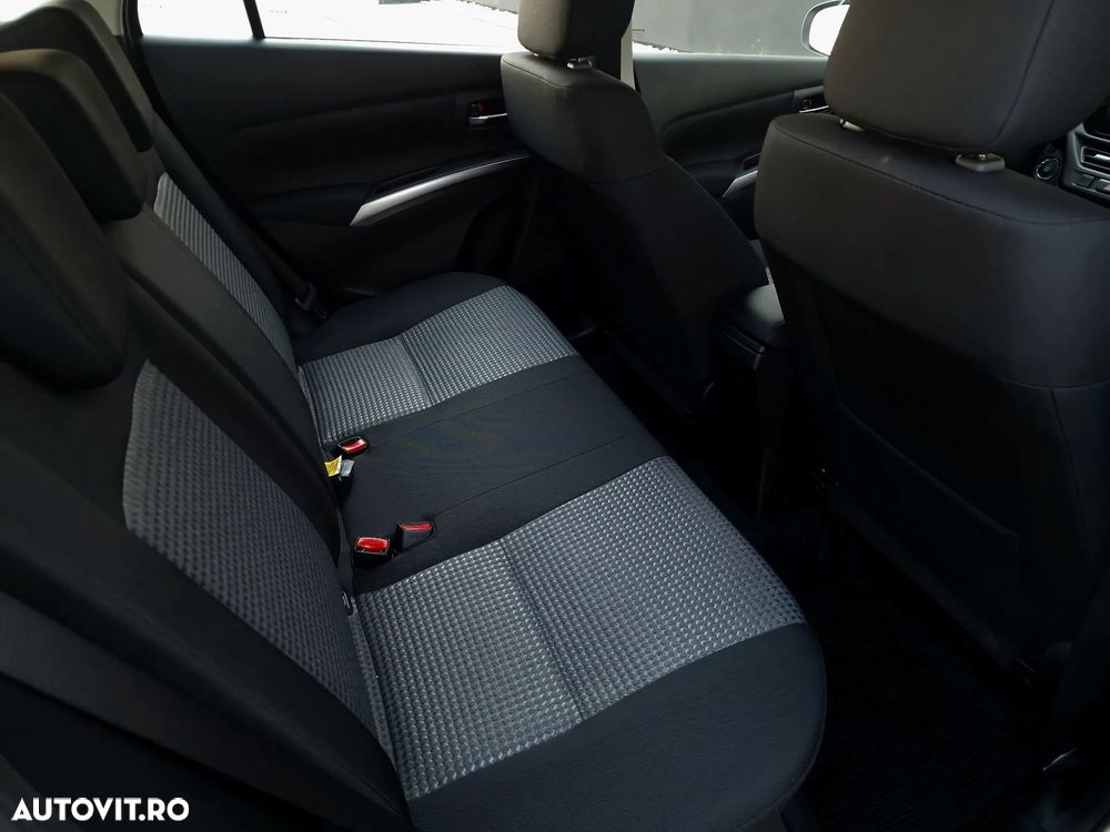 Suzuki SX4 S-Cross - 12