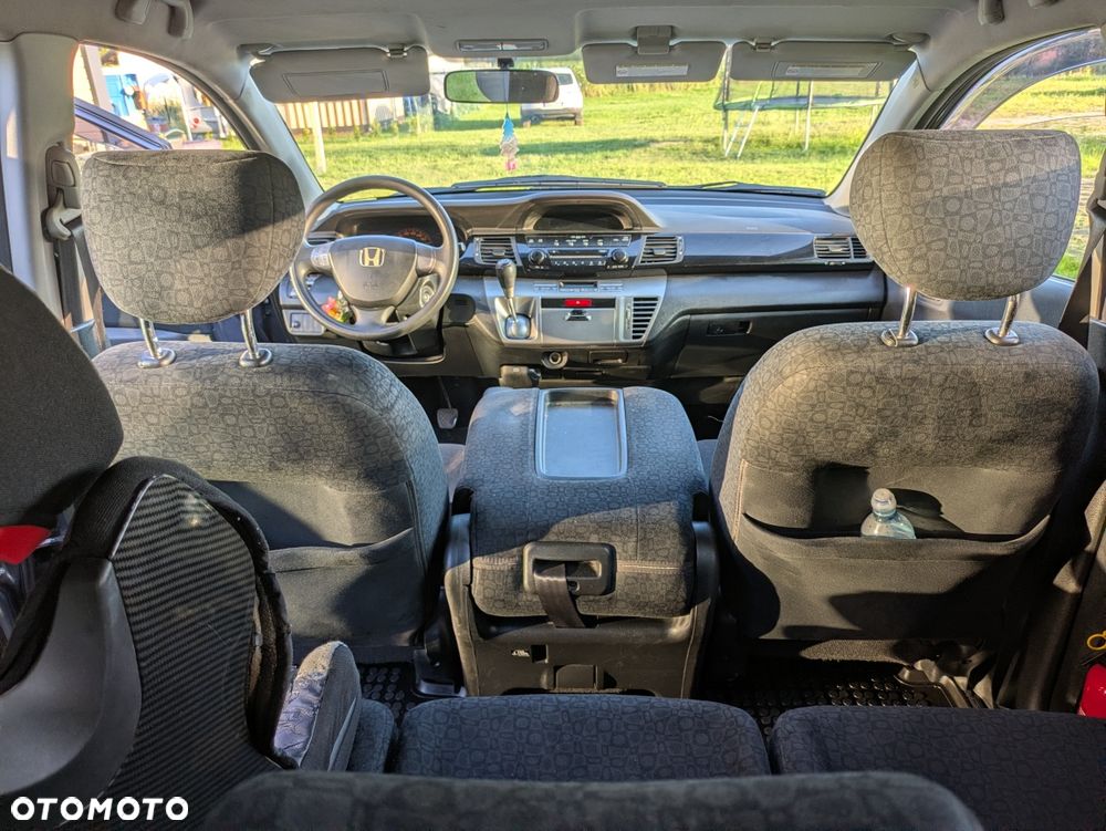 Honda FR-V - 8