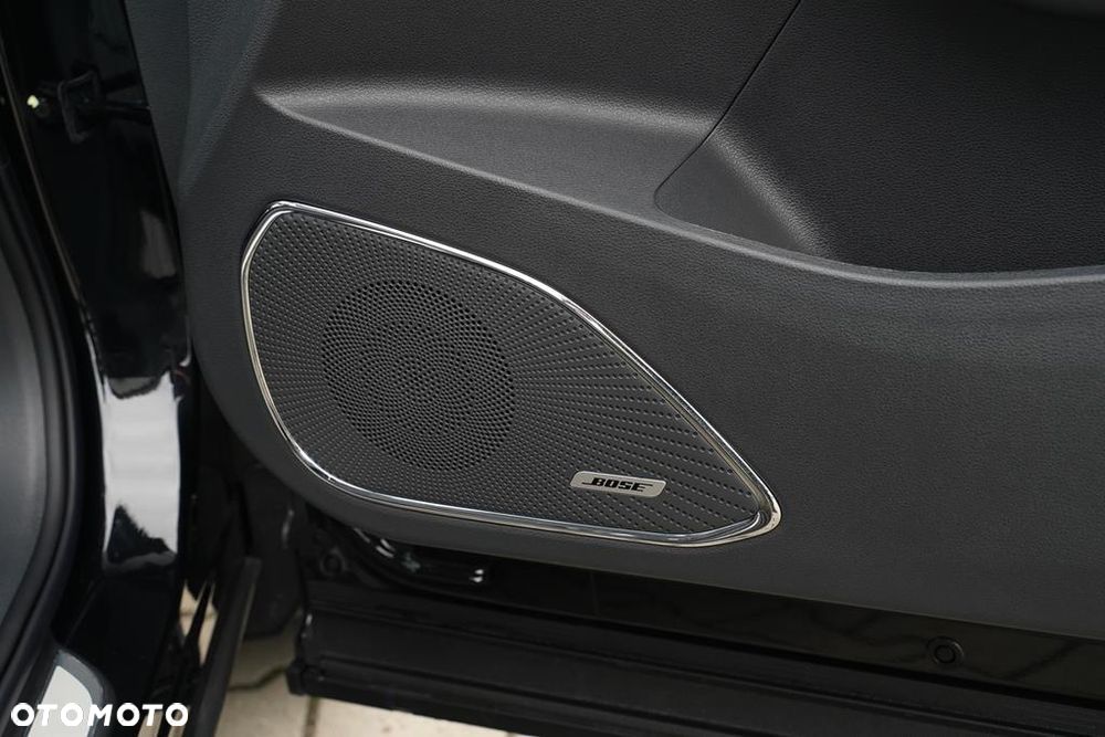 Hongqi HS5 2.0T AWD - 30