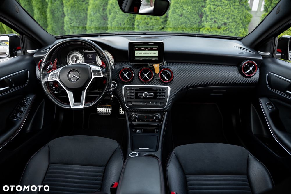 Mercedes-Benz Klasa A 250 4Matic 7G-DCT AMG Line - 26