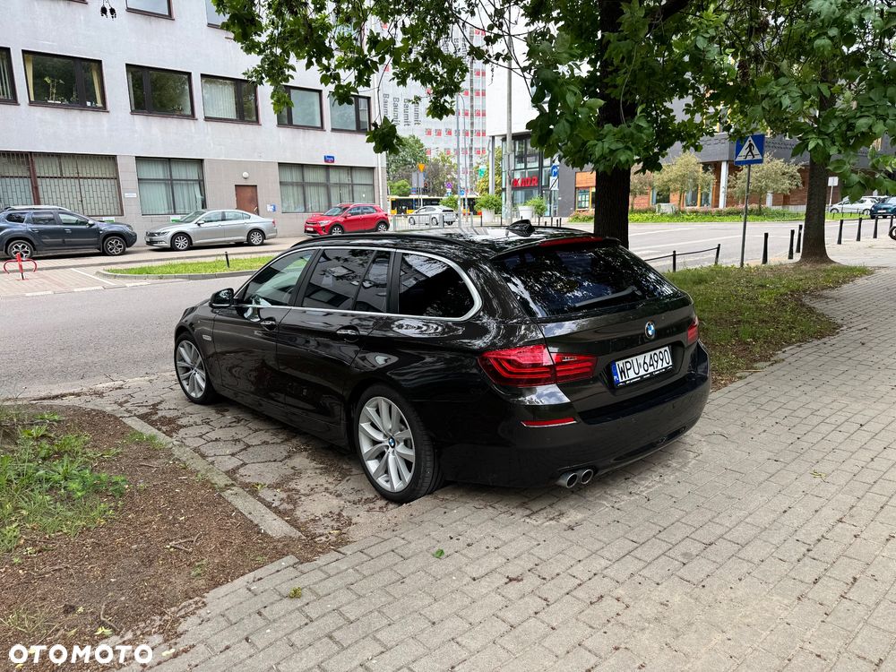 BMW Seria 5 520d xDrive - 6